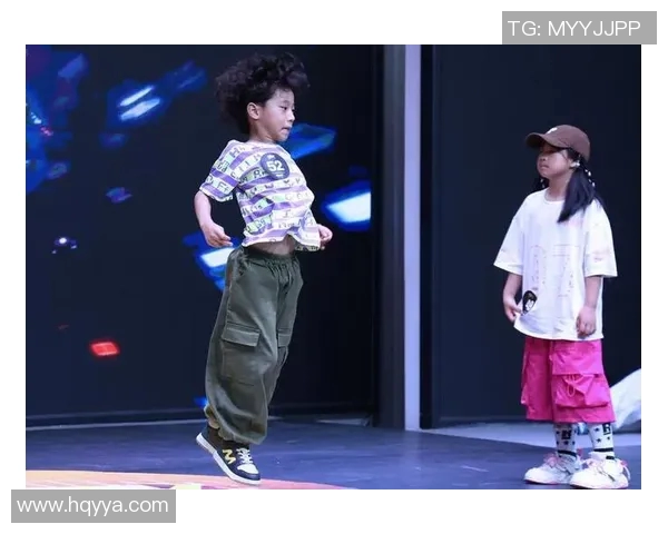 成都街舞队与西安街舞队耐力较量赛后分析与精彩瞬间回顾